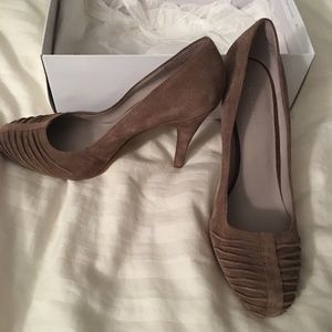 Nine West Suede Joezee Size 9.5